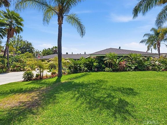 4th image of 931 Rancho Cir