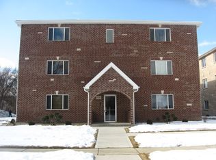 13920 Central Park Ave APT 3S, Robbins, IL 60472