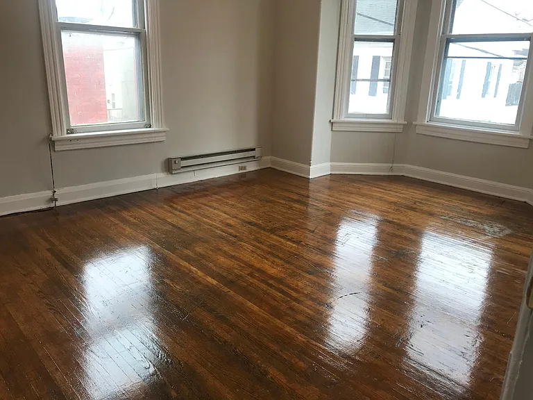 25 S Locust St #2 — Photo 15