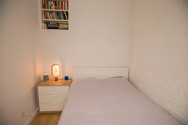 Rented by Bond New York | media 7