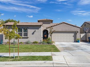 1323 Clasico Dr, Tehachapi, CA 93561