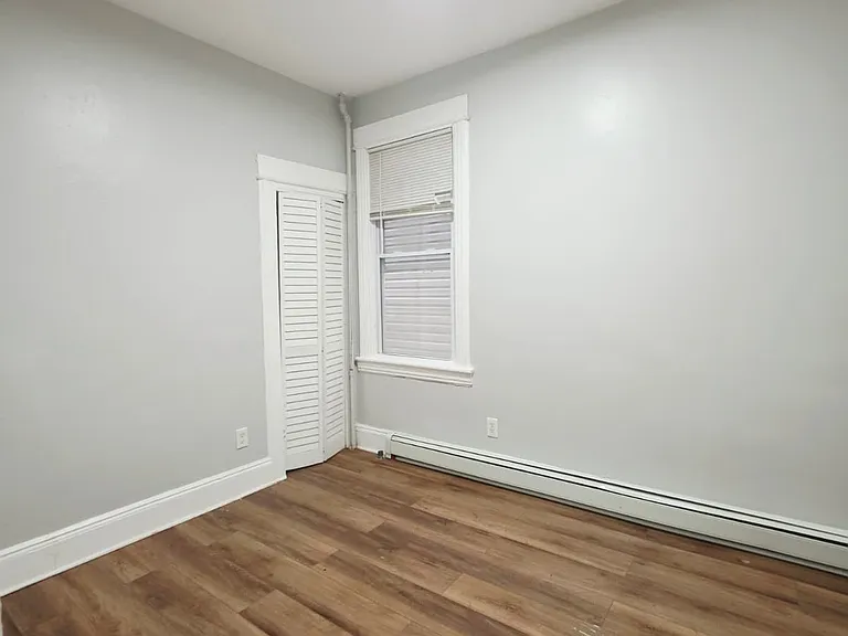 84 Winfield Ave #1 — Photo 4