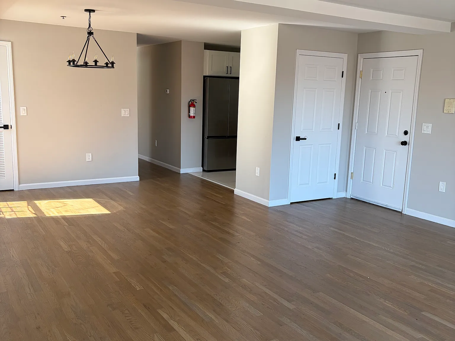 3 bed, 1500 sqft, $3,000 — Photo 1