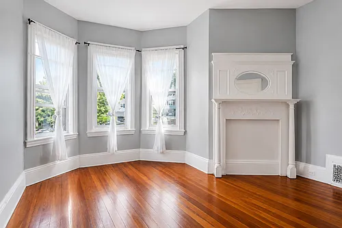 541 Washington St #2 Photo 1