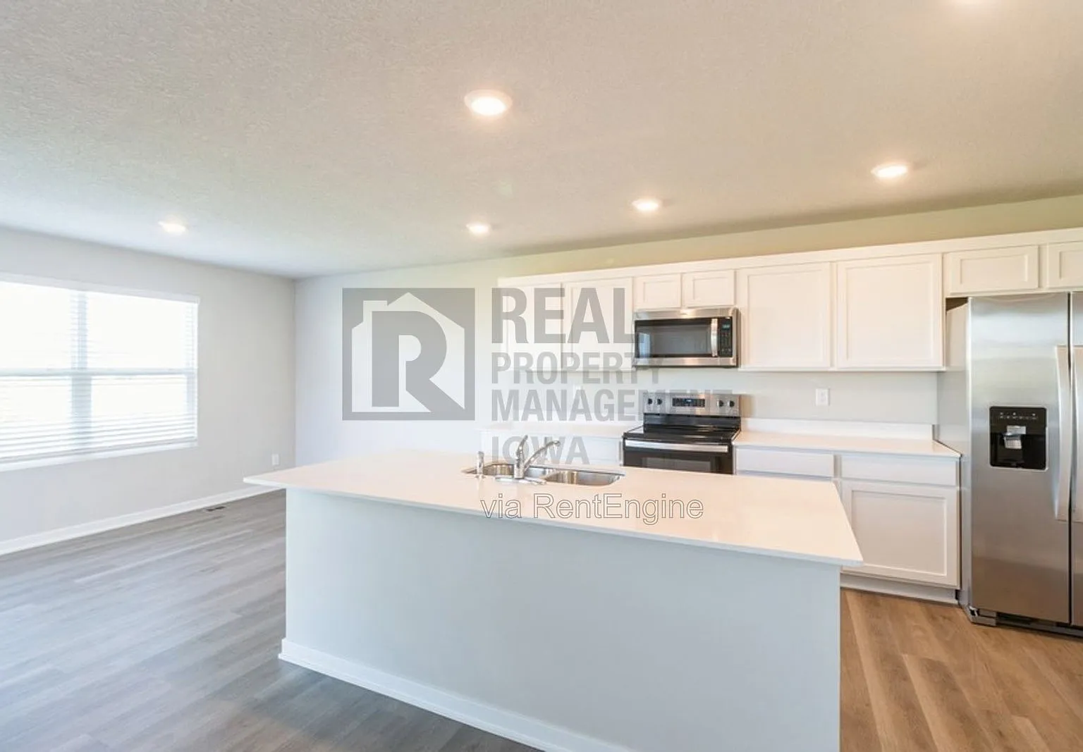 4 bed, 3.0 bath, 1844 sqft, $2,295 — Photo 4