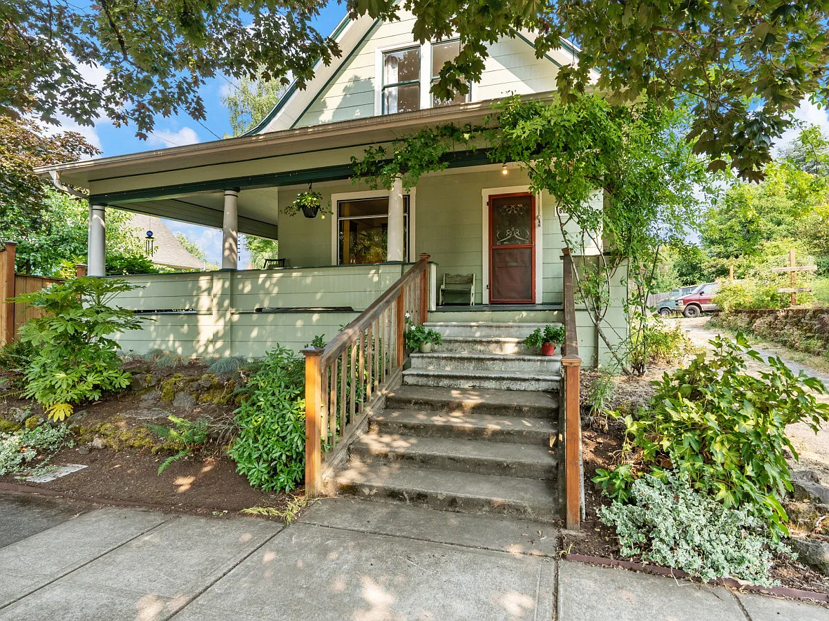 8018 North Oswego Avenue - STR - 1 — Photo 2