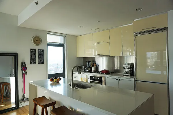 Sold by Real Direct | media 3