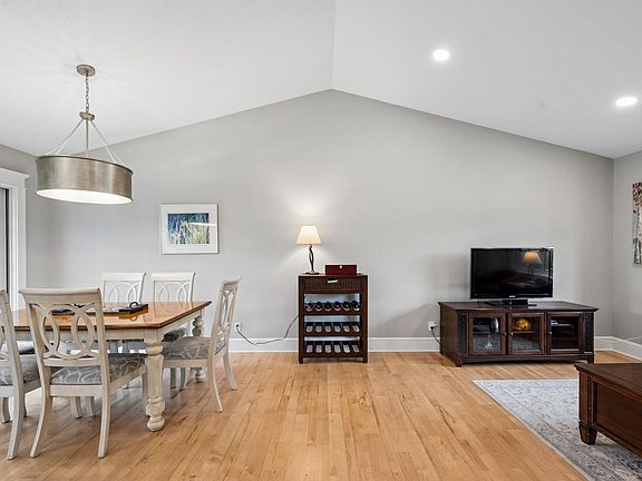 5th image of 7311 Trotters Cir
