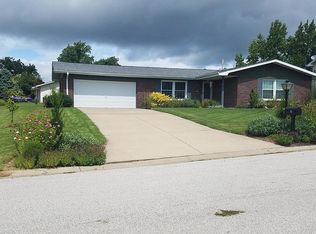 101 Mary Pat Ct, Saint Charles, MO