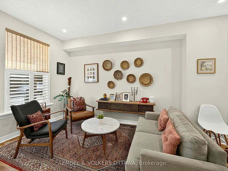 68 Lorne Ave — Photo 7