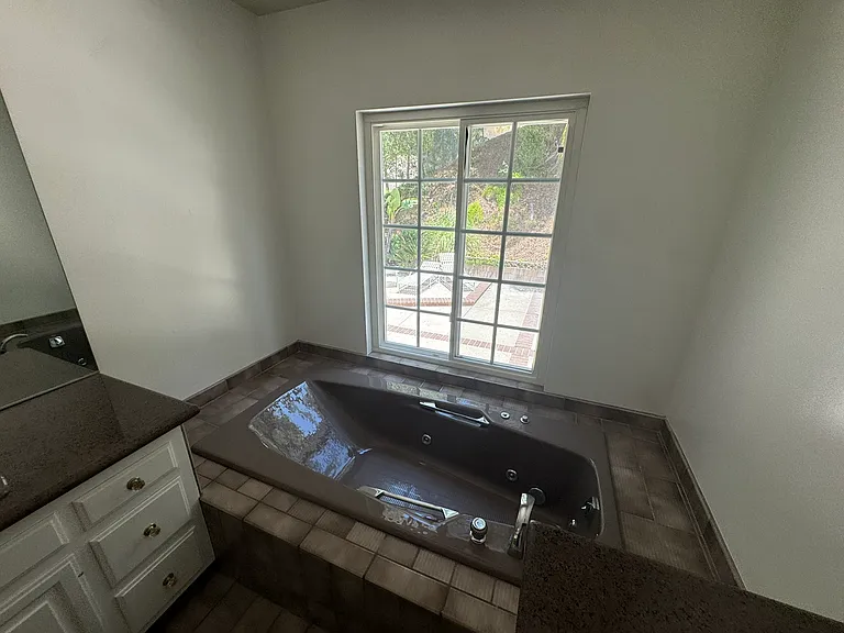 3474 Loadstone Dr — Photo 17