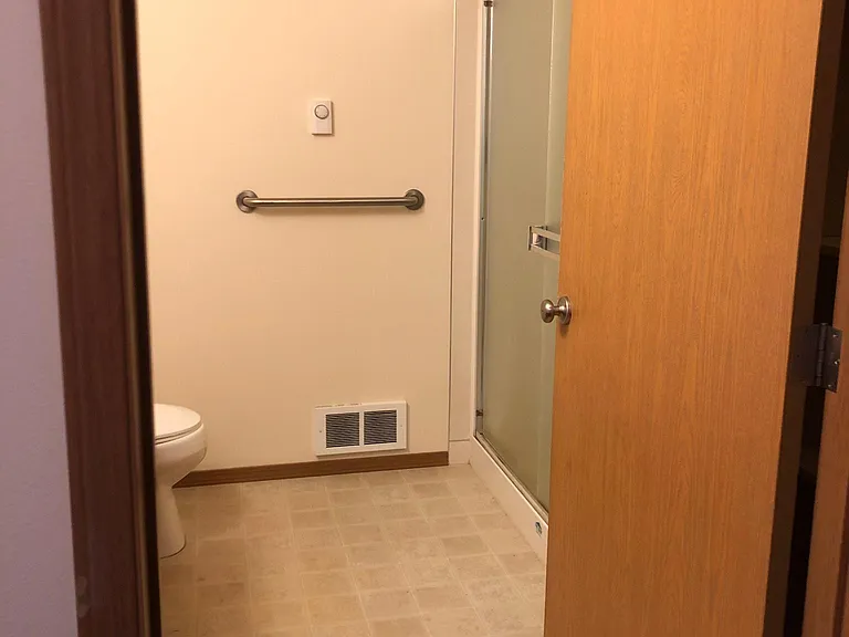 2410 Walnut St — Photo 5