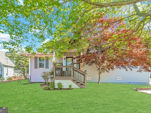 6571 Johnson Cir, Flowery Branch, GA 30542