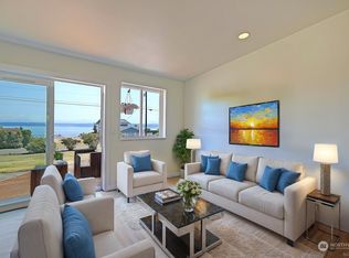 1530 Country Club Dr, Camano Island, WA 98282