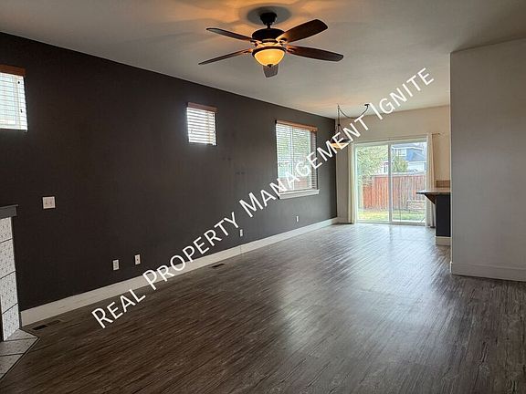 5th image of 20573 Button Brush Ave