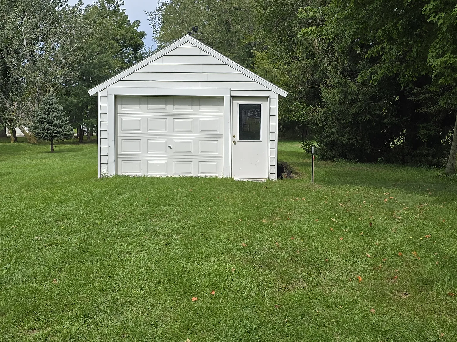 2 bed, 740 sqft, $2,000 — Photo 3