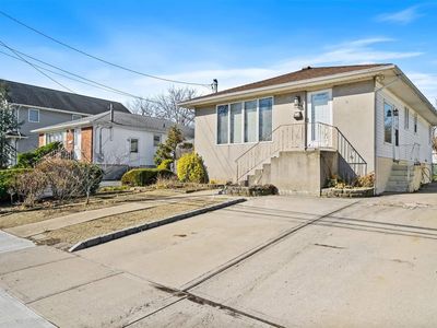 3276 Murdock Avenue, Oceanside, NY, 11572