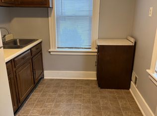 50 Holbrook St #2, Ansonia, CT 06401