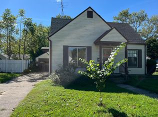 1206 Mohawk Ln, Saint Joseph, MI 49085