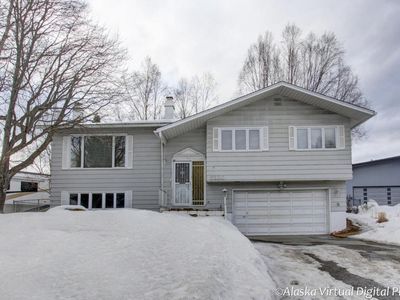 7330 Augustine Dr, Anchorage, AK, 99504