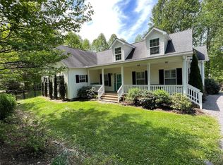 141 Walkertown Rd, Black Mountain, NC 28711