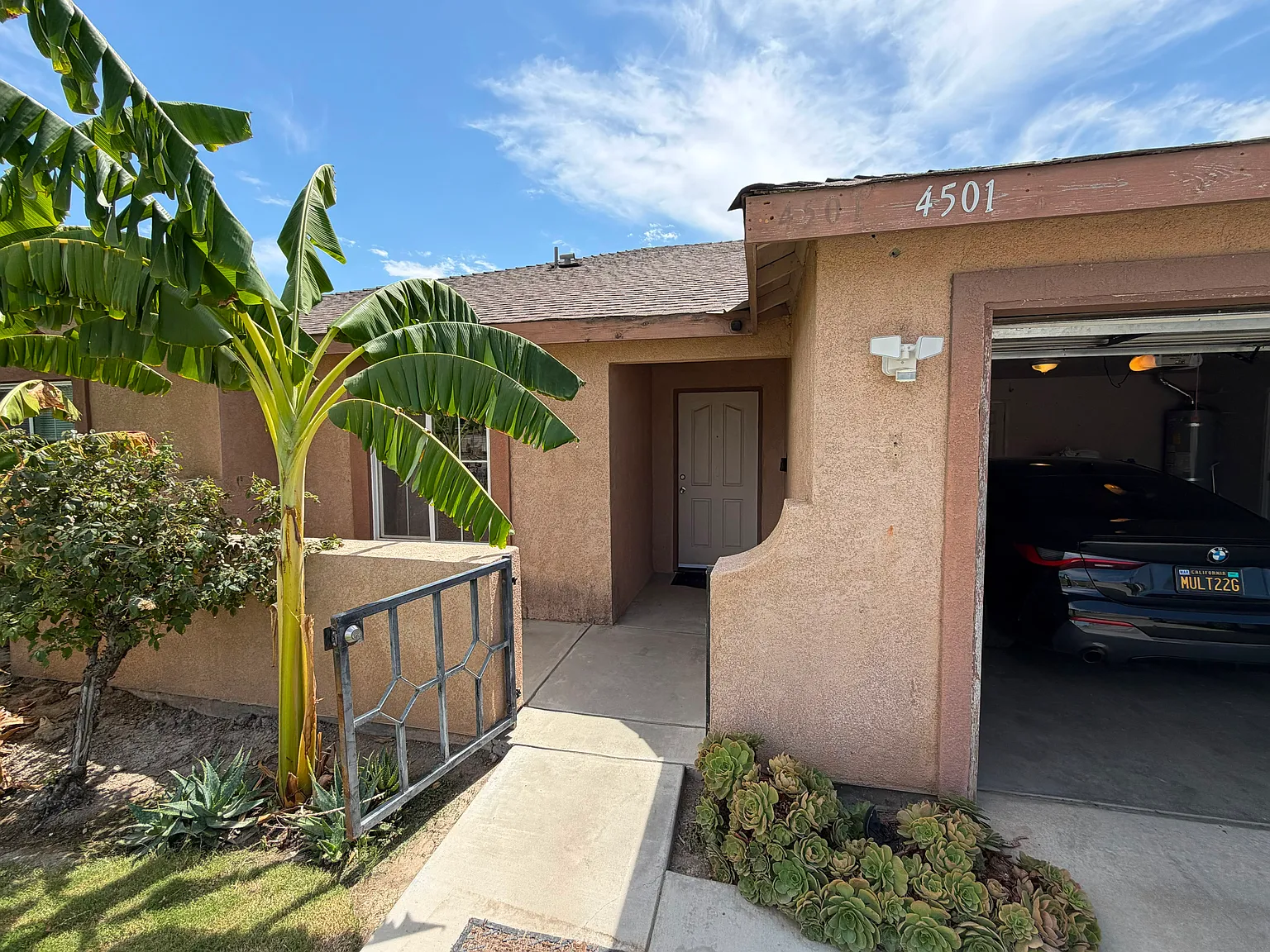 4501 Blue Devils Ave — Photo 2