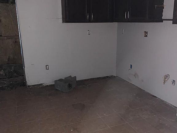 3rd image of 1339 Ramsay St