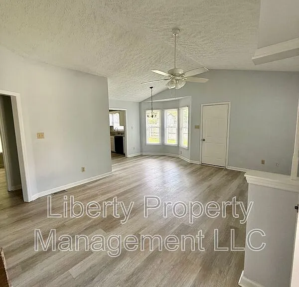 1222 Skyline Dr — Photo 15