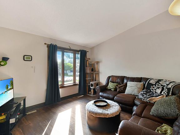 4th image of 1849 29th Street Cir S