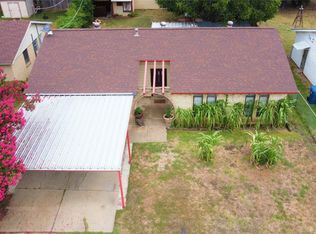 1657 Continental Dr, Blue Mound, TX 76131