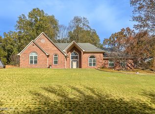 6006 Spring Hill Dr, Olive Branch, MS 38654