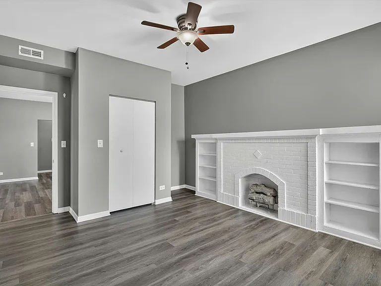 1854 S Central Park Ave #1852-2E — Photo 32