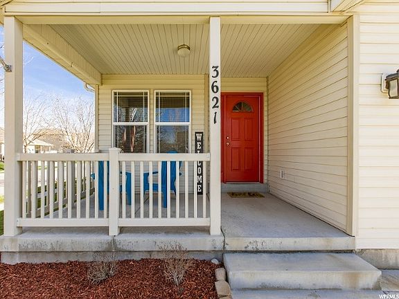 2nd image of 3621 E Nairn Dr