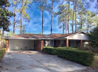 14 Forest St, Hazlehurst, GA 31539