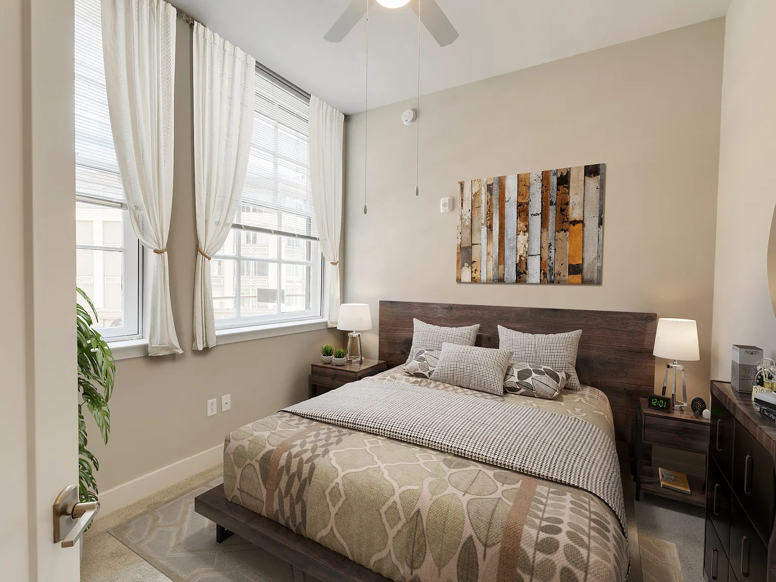 22 Light Apartments — Photo 3