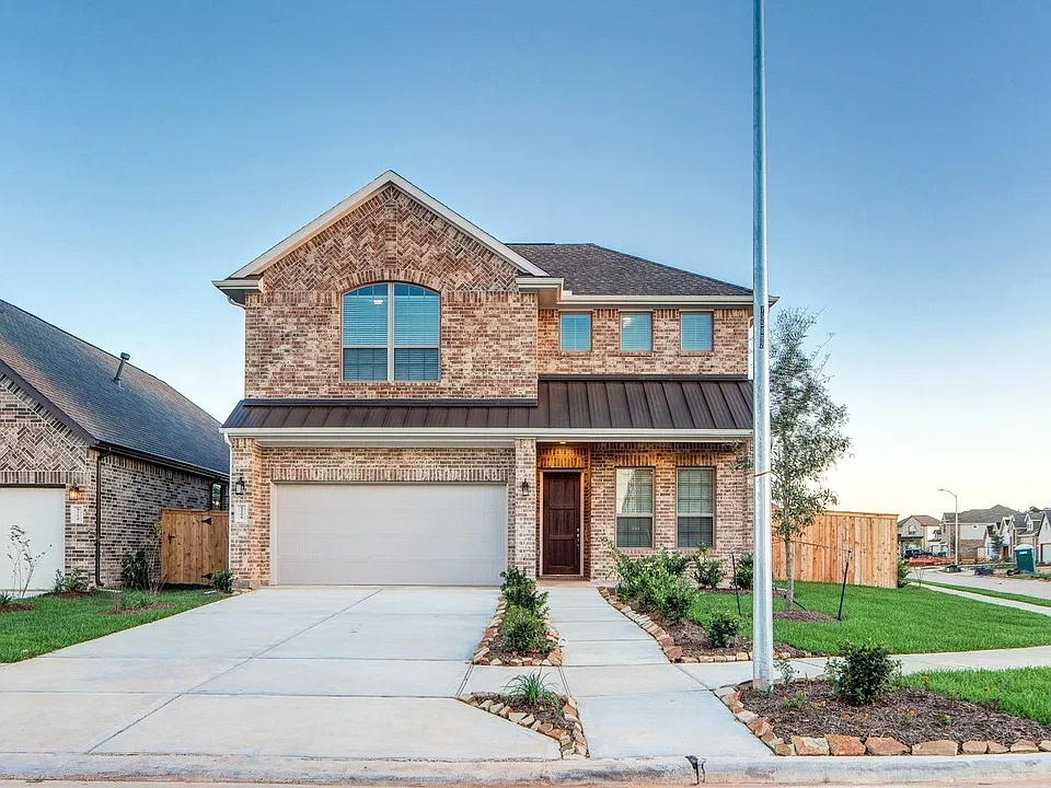 8706 Fox Trail Dr