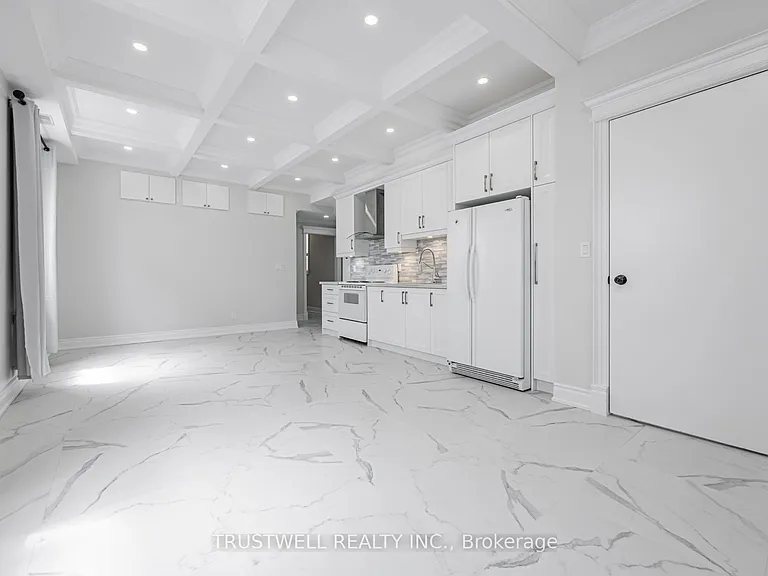 90 Galt Ave #A — Photo 5