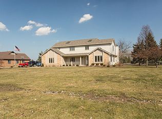 1341 S Lallendorf Rd, Oregon, OH 43616