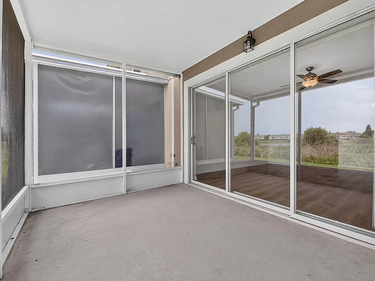 4979 Pond Ridge Dr — Photo 29