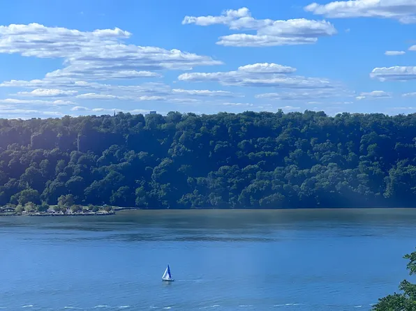 282 Cabrini Boulevard image 4 of 13