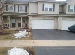 2369 Sunrise Cir, Aurora, IL 60503
