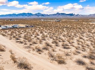 821 S Mormon Flat Rd, Golden Valley, AZ 86413