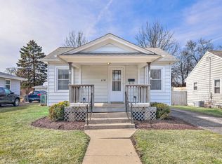 114 S Melrose Ave, Elgin, IL 60123