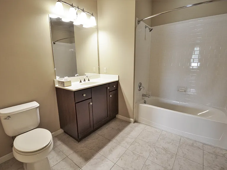 117 Canter Ct — Photo 9