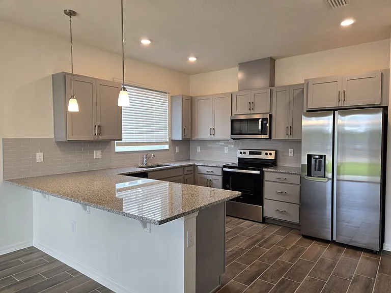 3064 Sanctuary Dr — Photo 11