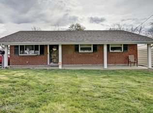9811 Saturn Dr, Louisville, KY 40229