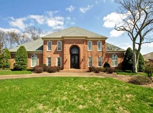 222 Woodlake Dr, Gallatin, TN 37066