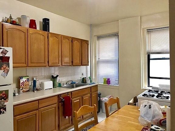 3rd image of 24-05 27th St #5