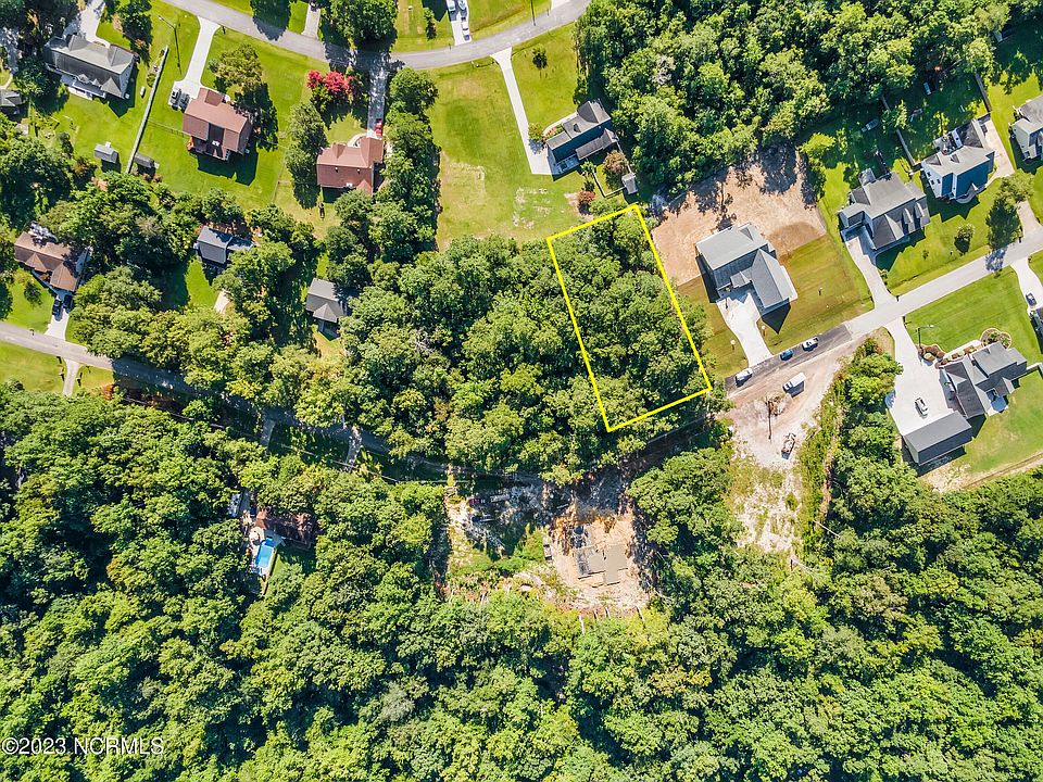1st image of 421 Candlewood Drive