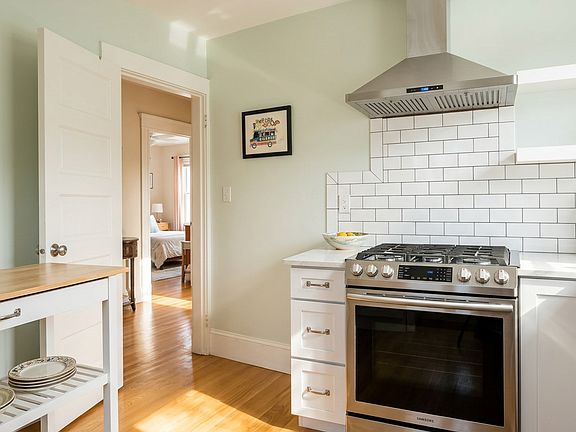 2nd image of 68 Willis Ave #1